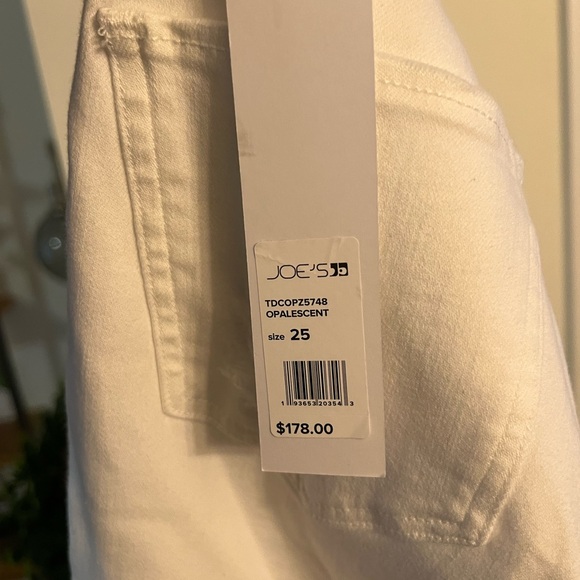 Joe’s Jeans The Charlie Hugh Rise Skinny Ankle - Picture 7 of 8